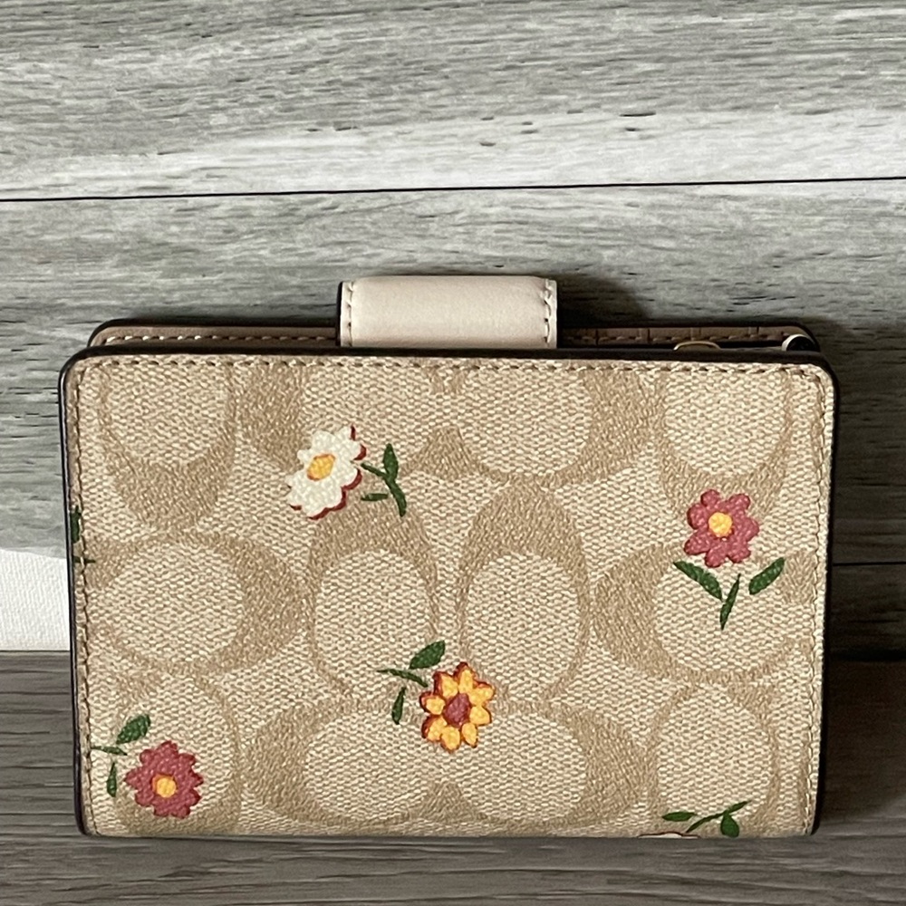 Coach Medium Corner Zip Wallet in
Signature Canvas - Picture 6 of 7